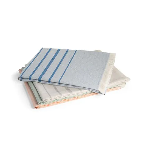 CAPLAN. Serviette multifonctionnelle (260 g/m²) composée de coton léger et résistant (90%) et de coton recyclé (10%)