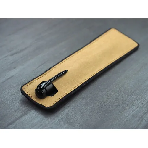 Bolígrafo en el maletín