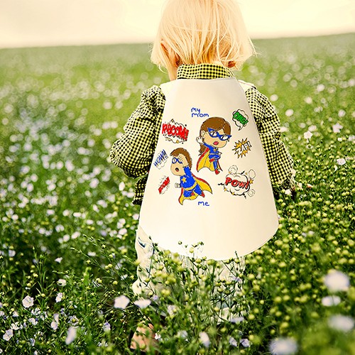 TNT superhero cape Guenda