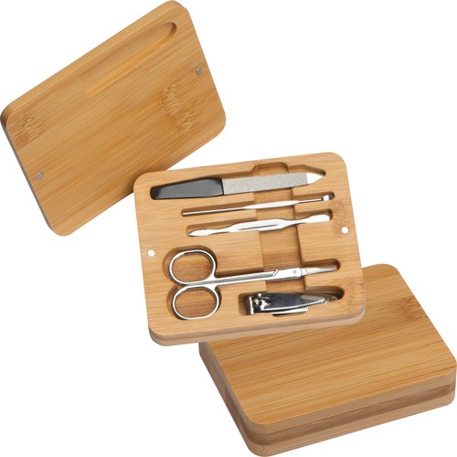 Manicure set in bamboo case Manicure set in bamboo case