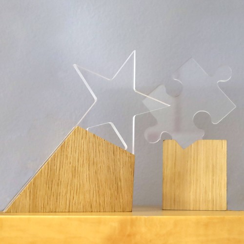 ACRYLIC TROPHY 8MM 14X20CM CUSTOMIZABLE WOOD FINISH ACRYLIC TROPHY 8MM 14X20CM CUSTOMIZABLE WOOD FINISH