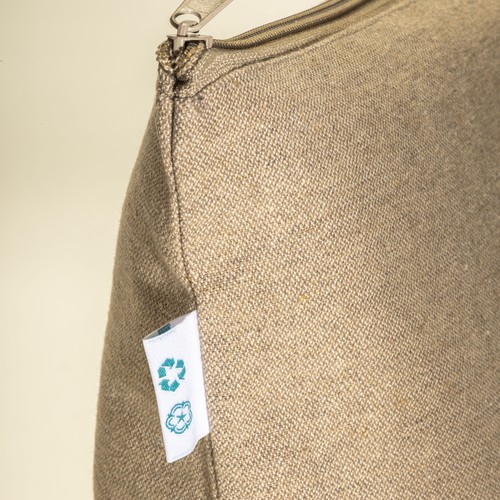 280 g/m2 recycled cotton beauty case with zip and gusset at base 280 g/m2 recycled cotton beauty case with zip and gusset at base