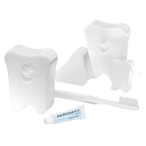 Travel toothbrush set