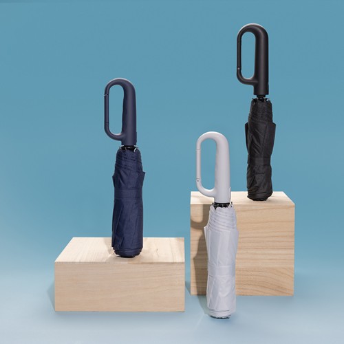 Yara 21" AWARE™ RPET solid colour umbrella with carabiner Yara 21" AWARE™ RPET solid colour umbrella with carabiner