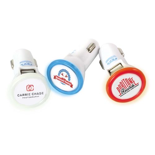 Chargeur de voiture USB à double port et à diodes électroluminescentes** Chargeur de voiture USB à double port et à diodes électroluminescentes**