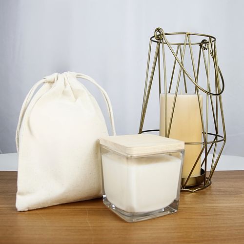 Bougie végétale GRASSE Carré 190g - France Baies givrées Bougie végétale GRASSE Carré 190g - France Baies givrées