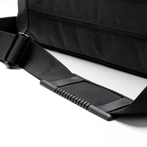 Bolsa para documentos y soporte para PC. La Puente Bolsa para documentos y soporte para PC. La Puente