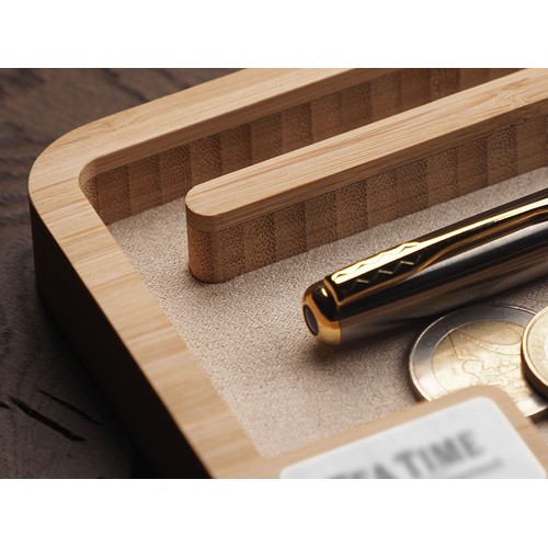 Drewniany organizer na biurko