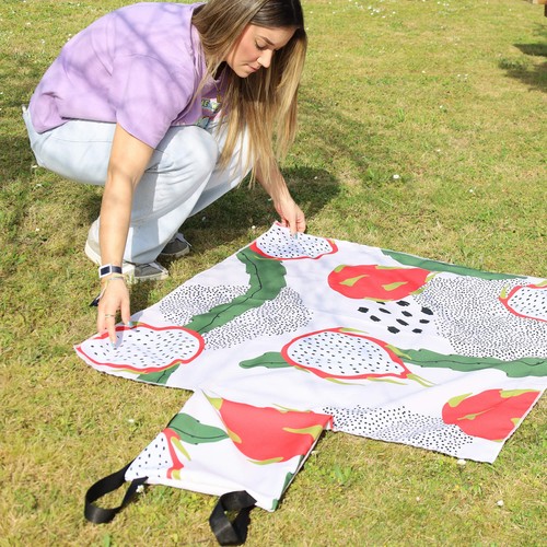 CUSTOMIZABLE PICNIC TOWEL BACKPACK