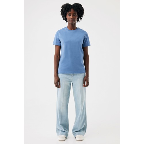 T-shirt leggera IQONIQ Sierra in cotone riciclato