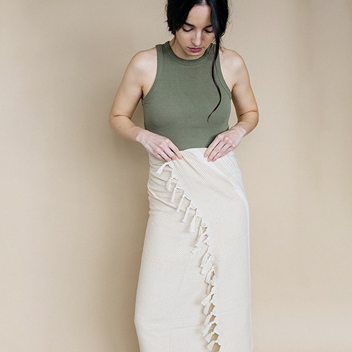 Asciugamano pareo liscio. Frange decorative annoda Xisto Asciugamano pareo liscio. Frange decorative annoda Xisto