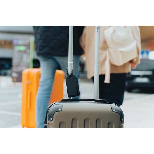 Etiquette à bagage en RCS avec géolocalisation Globefind