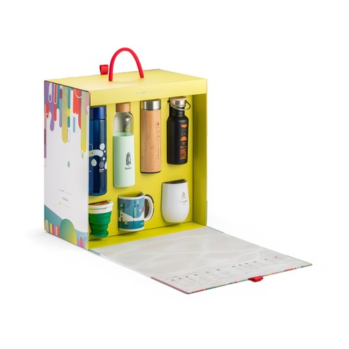DRINKIT SHOWCASE. Muestrario personalizado de "Drinkware" DRINKIT SHOWCASE. Muestrario personalizado de "Drinkware"