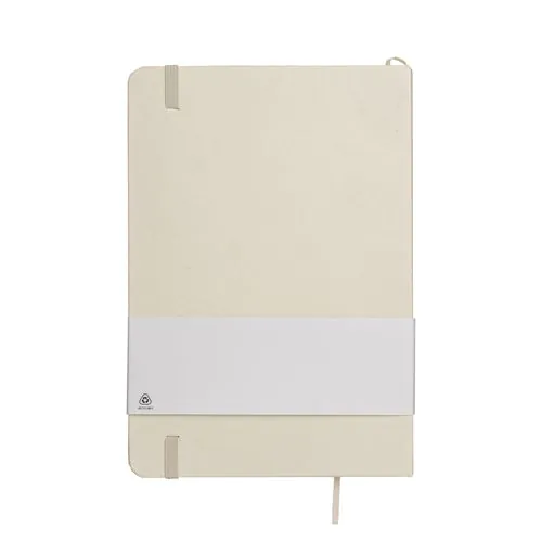 Quaderno con copertina realizzata con i residui di frutta ed elastico di chiusura