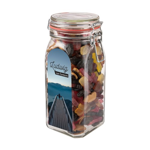 Big glass jar 1,5 liter, filled with candy Big glass jar 1,5 liter, filled with candy