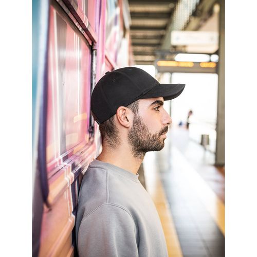 RYAN. Gorra confeccionada en algodón cepillado (65% reciclado)