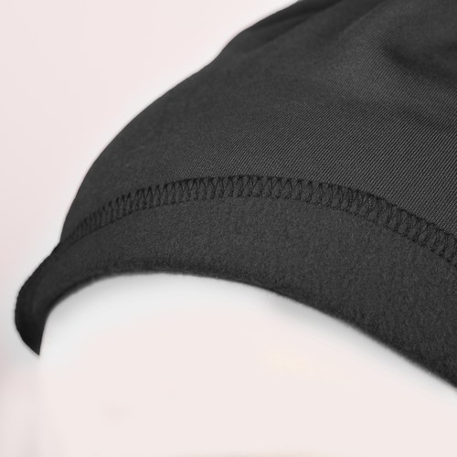 BONNET STRETCH AVEC COUTURES RÉFLÉCHISSANTES