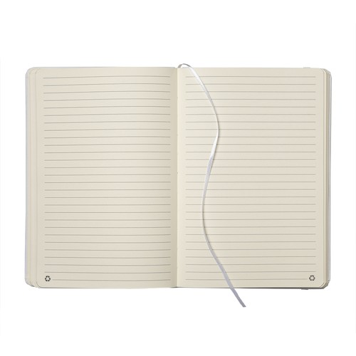 Carnet de notes avec couverture en résidus de fruits et fermeture élastique