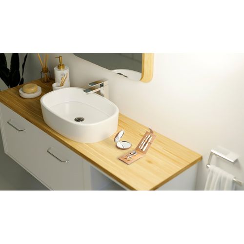 ZENA. Set de manucure en liège avec pièces en acier inoxydable ZENA. Set de manucure en liège avec pièces en acier inoxydable