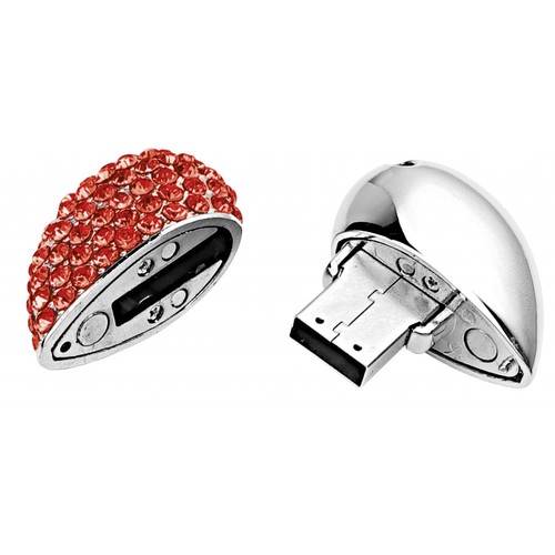 USB RED HEART 38x43 mm USB RED HEART 38x43 mm